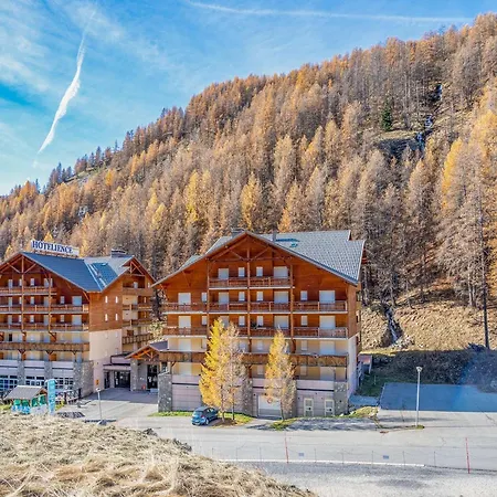 Apartment In Allos